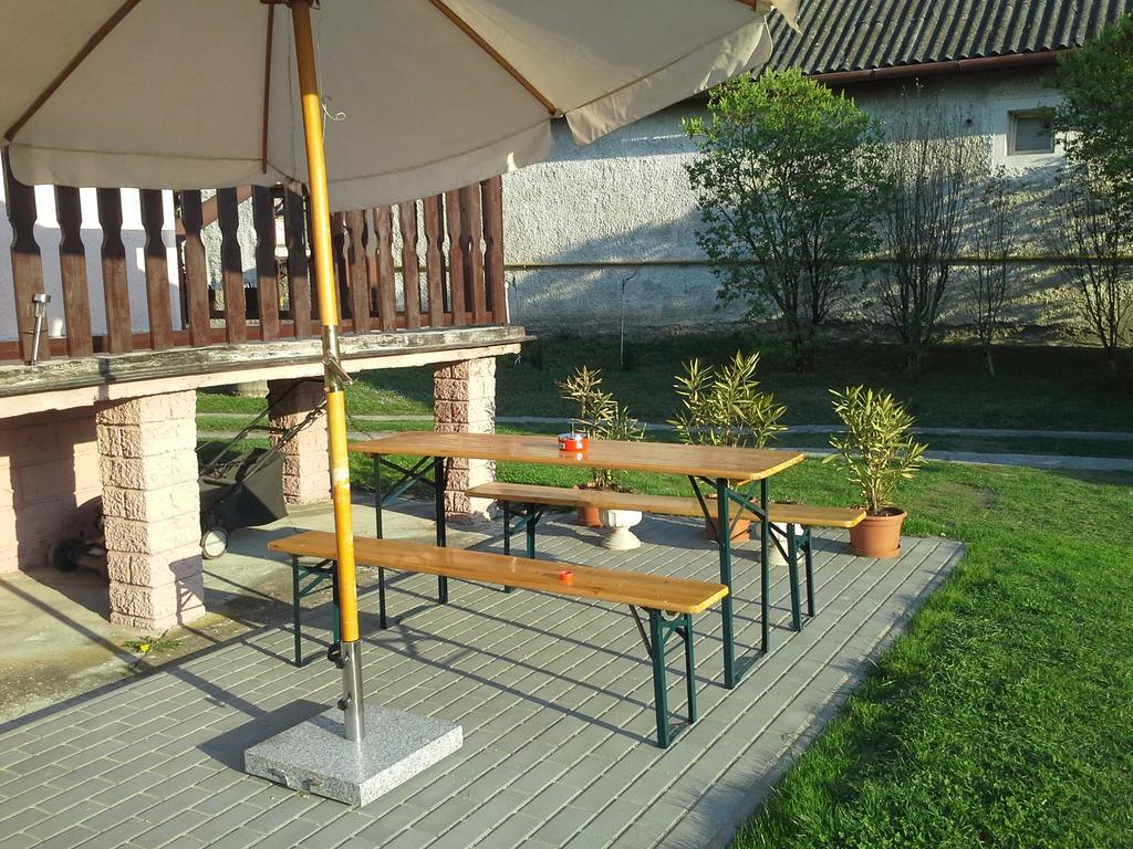 Ferienwohnung Utulny Privat Veľký Meder Exterior foto