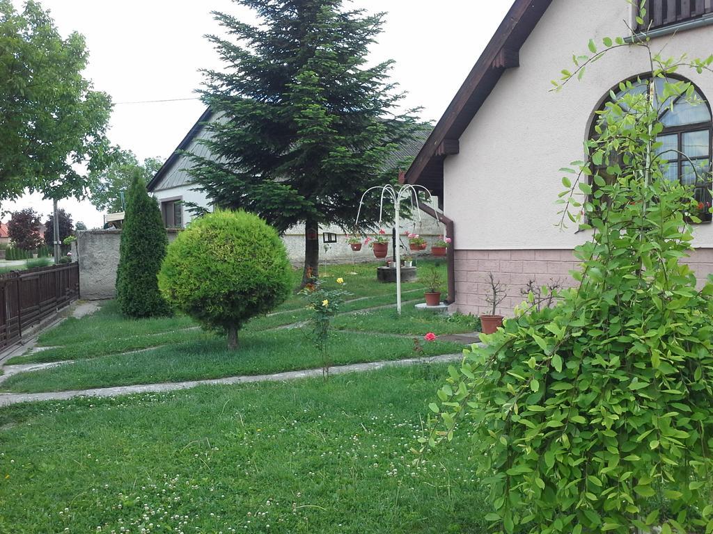 Ferienwohnung Utulny Privat Veľký Meder Exterior foto